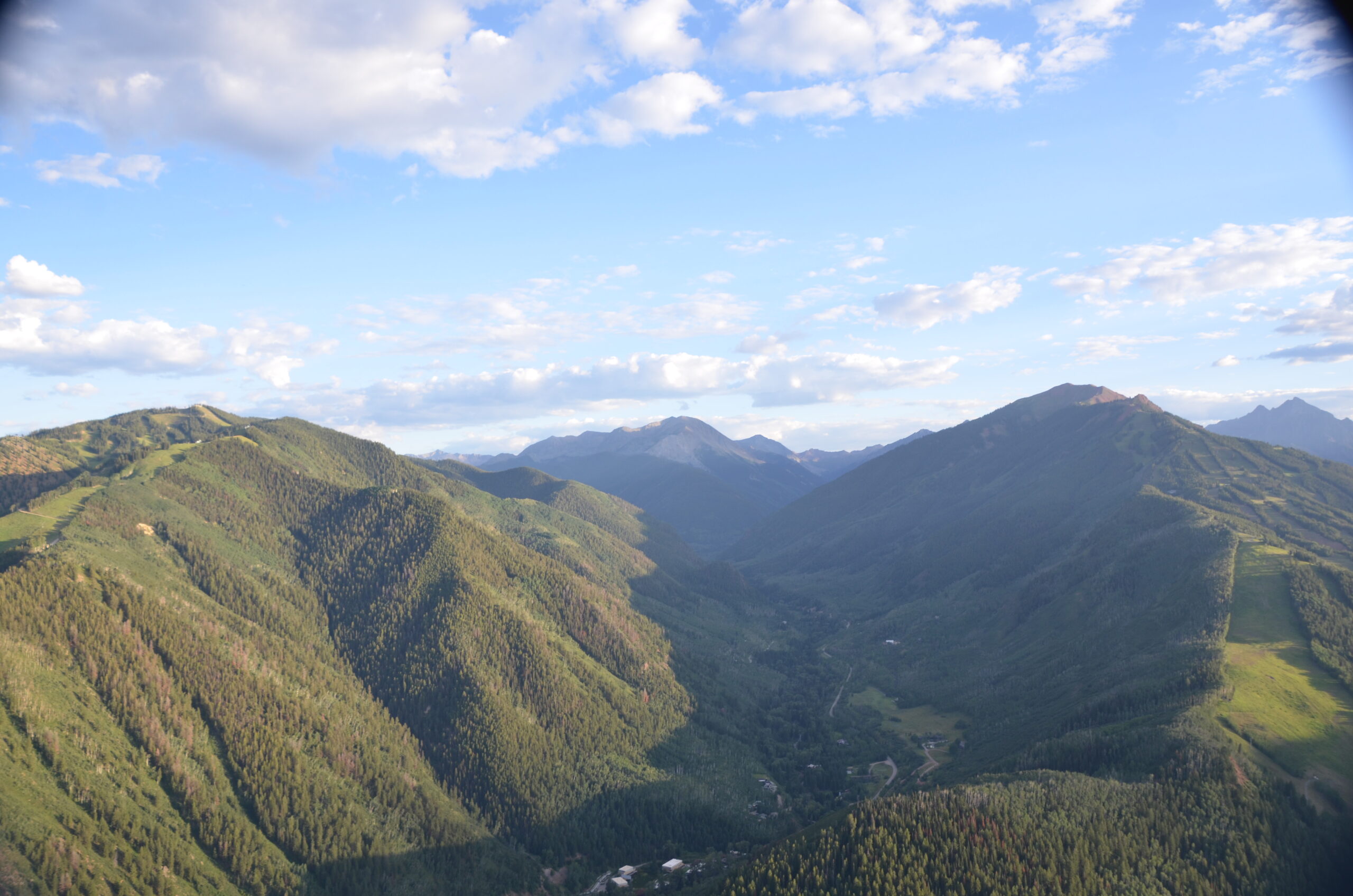 Aspen Paragliding Eveneing Background